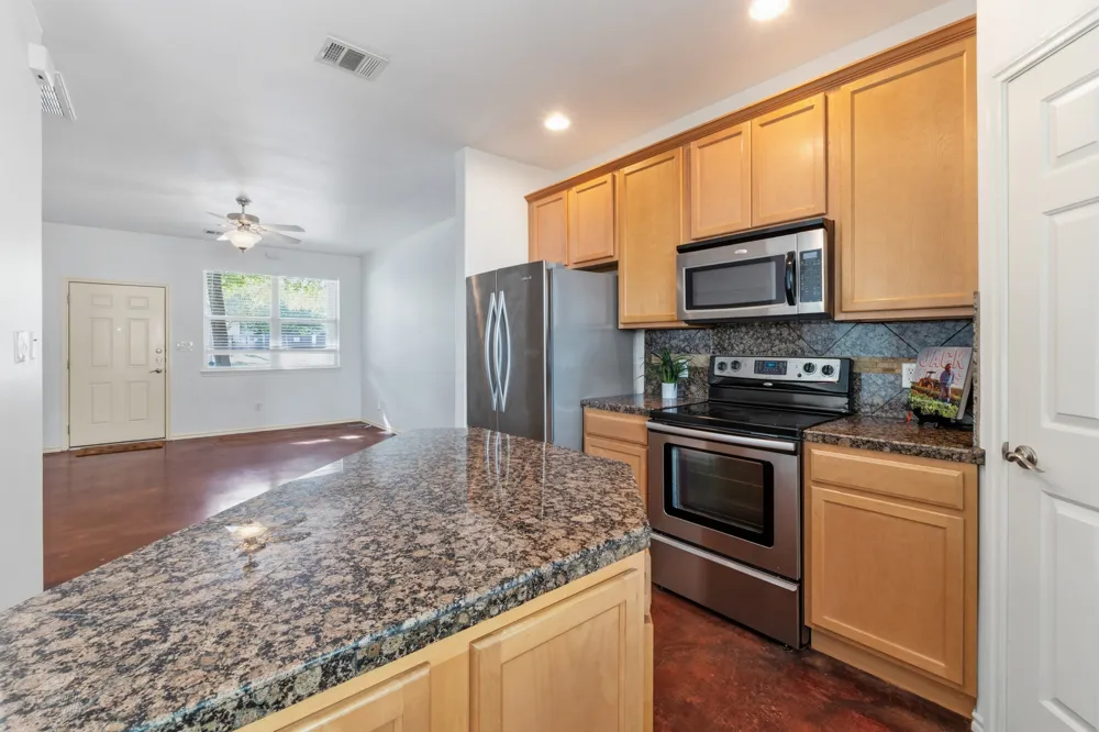 512 Eberhart Lane #1905 Austin, TX 78745