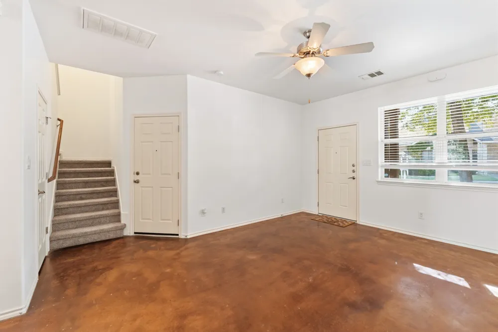 512 Eberhart Lane #1905 Austin, TX 78745