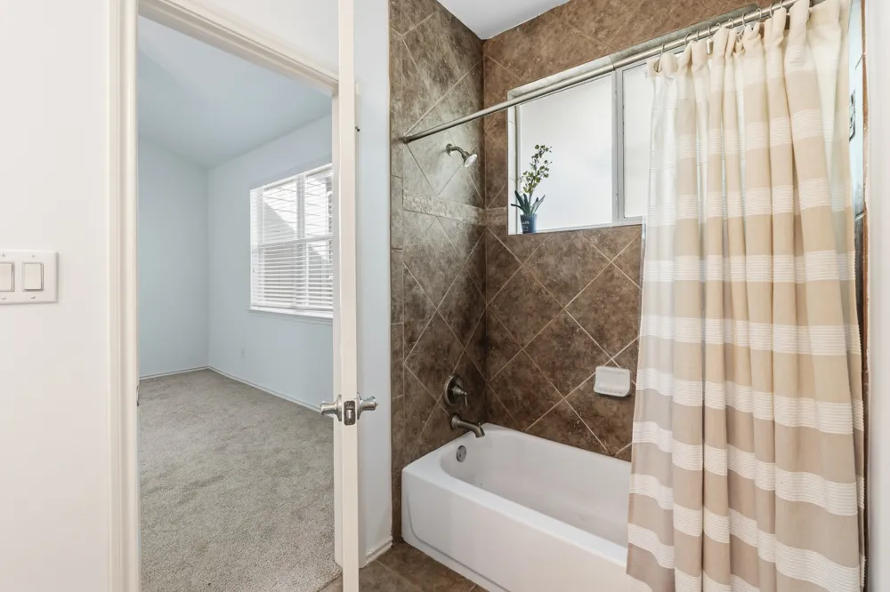 512 Eberhart Lane #1905 Austin, TX 78745