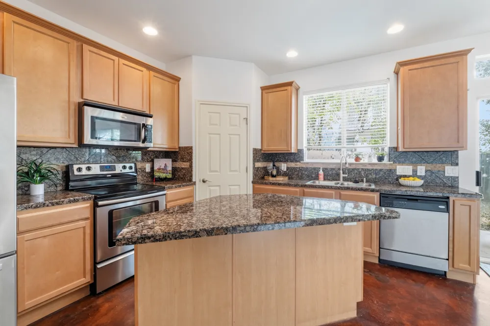 512 Eberhart Lane #1905 Austin, TX 78745