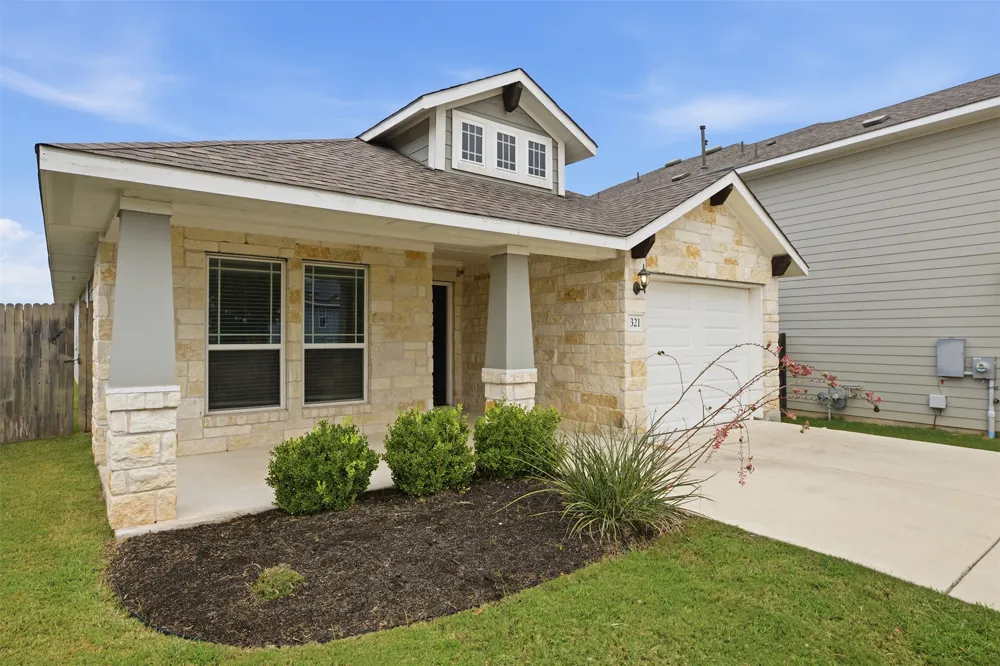 321 Gaida Loop Georgetown, TX 78628