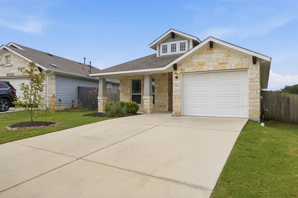 321 Gaida Loop Georgetown, TX 78628
