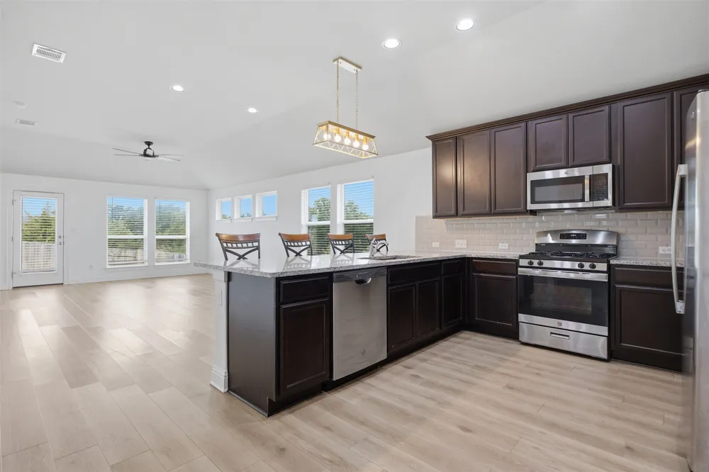 321 Gaida Loop Georgetown, TX 78628