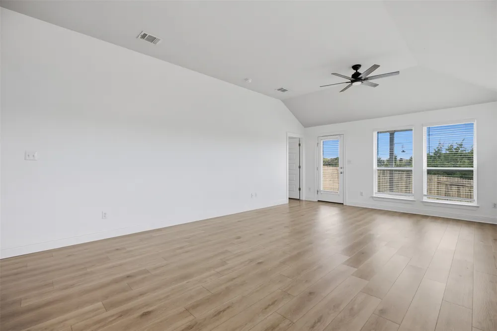 321 Gaida Loop Georgetown, TX 78628