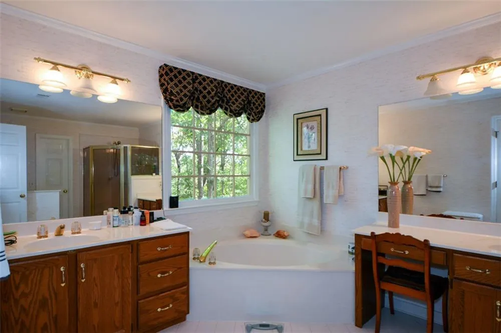 3515 Stone Cliff Way Woodstock, GA 30189