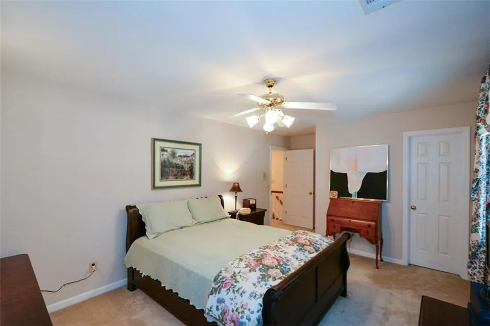 3515 Stone Cliff Way Woodstock, GA 30189