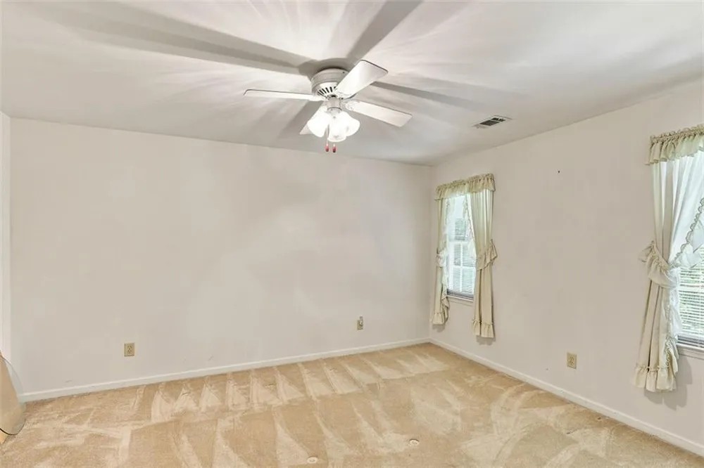 3515 Stone Cliff Way Woodstock, GA 30189
