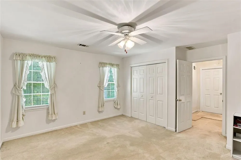3515 Stone Cliff Way Woodstock, GA 30189