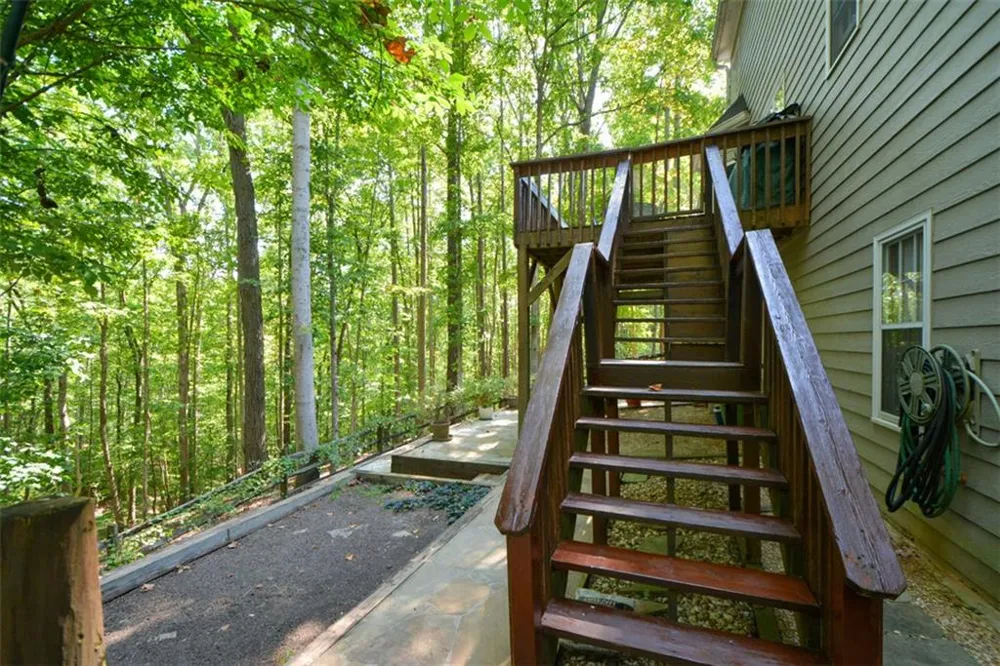 3515 Stone Cliff Way Woodstock, GA 30189