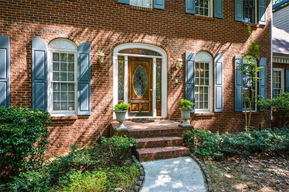 3515 Stone Cliff Way Woodstock, GA 30189