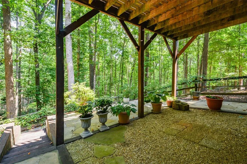 3515 Stone Cliff Way Woodstock, GA 30189