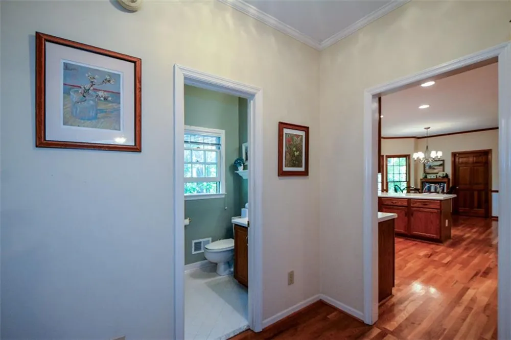 3515 Stone Cliff Way Woodstock, GA 30189
