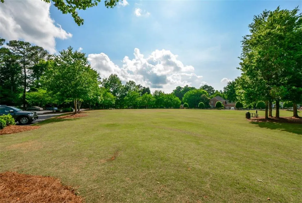 3515 Stone Cliff Way Woodstock, GA 30189
