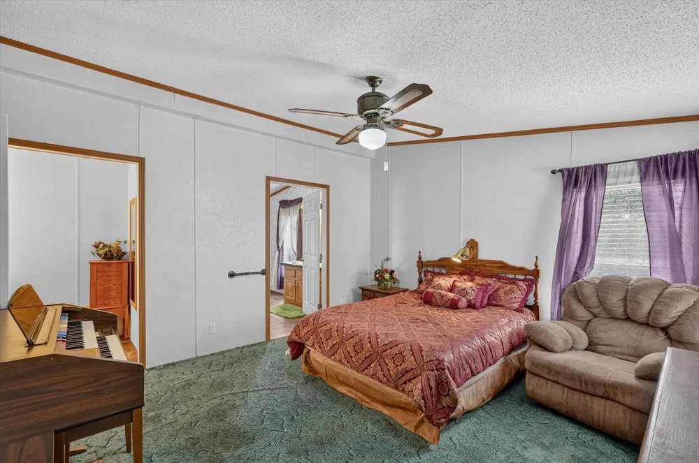 460 Valley View Drive Azle, TX 76020
