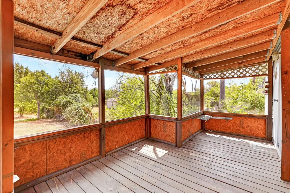 460 Valley View Drive Azle, TX 76020