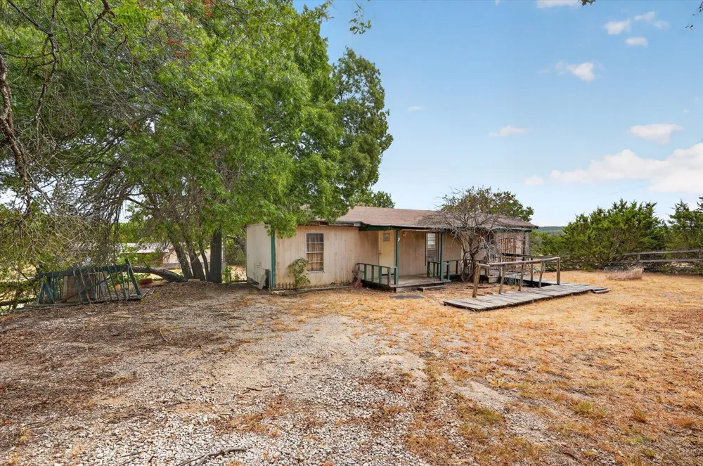460 Valley View Drive Azle, TX 76020