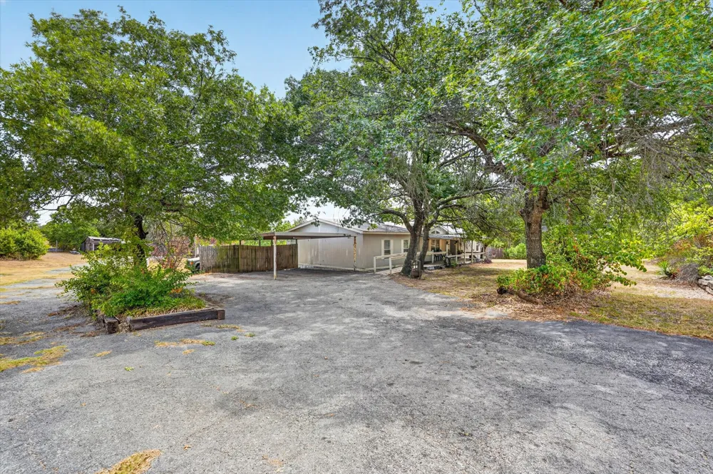 460 Valley View Drive Azle, TX 76020