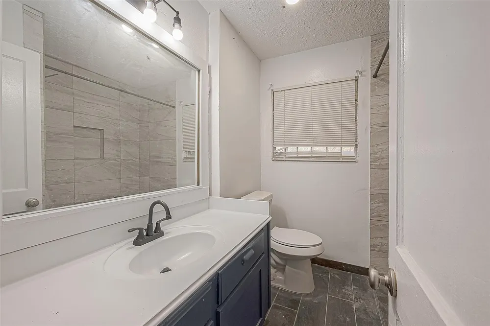 6718 Madrid Street Houston, TX 77021