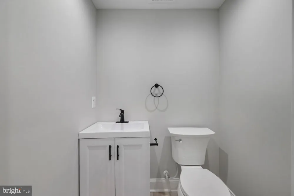 4003 GLEN AVENUE Baltimore, MD 21215