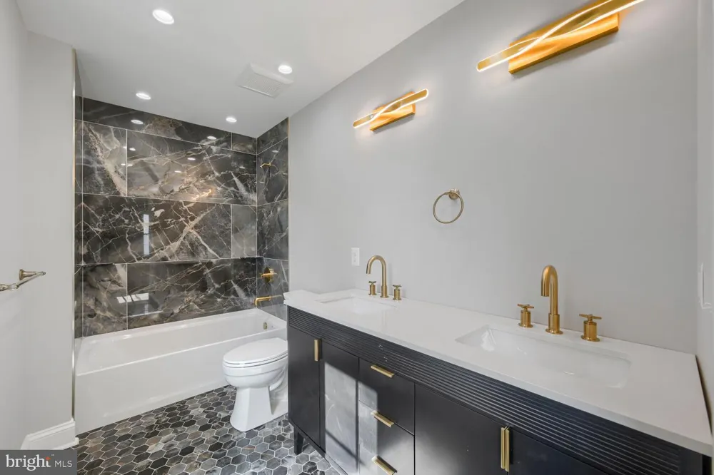 4003 GLEN AVENUE Baltimore, MD 21215