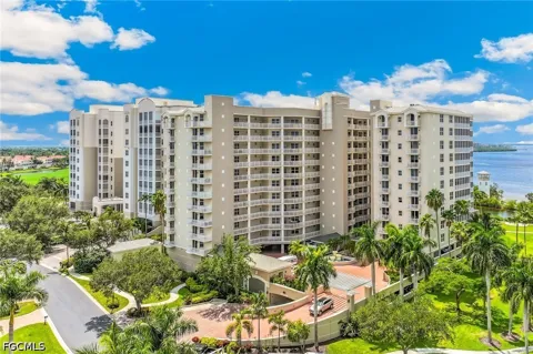 Royal Harbour Court #1216