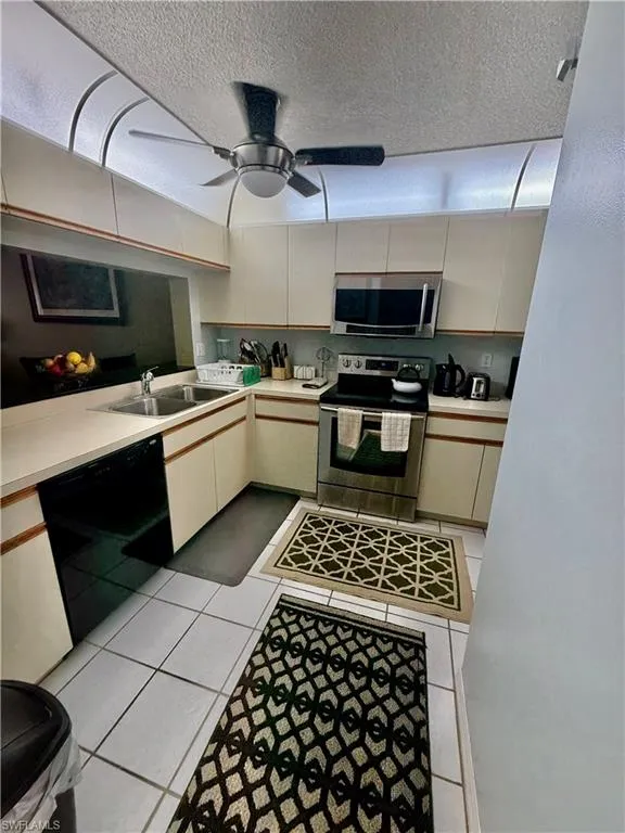 1290 Yesica Ann Circle #204 Naples, FL 34110