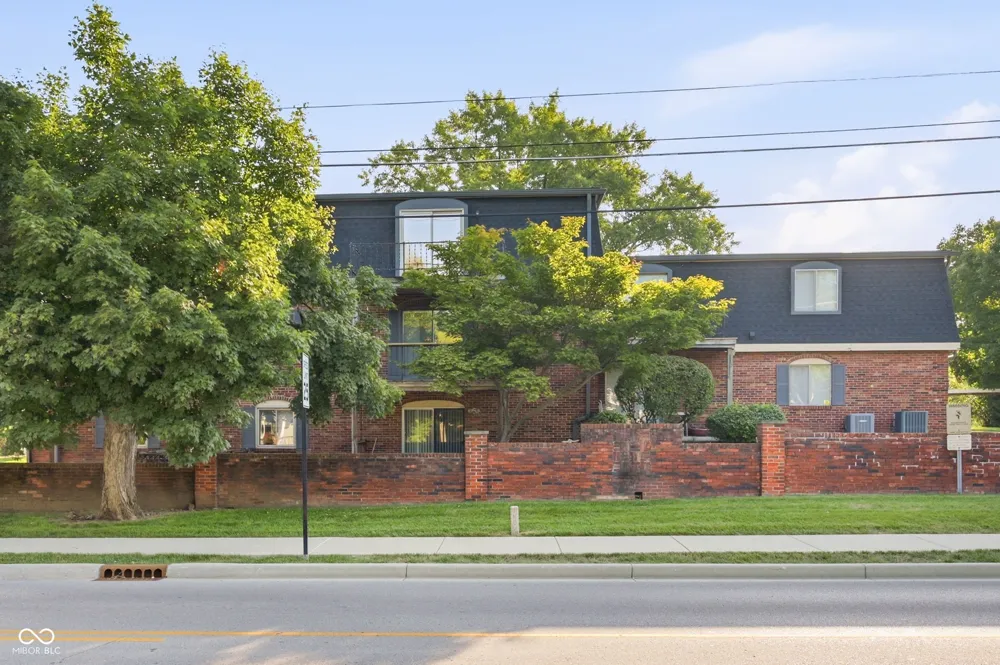 320 Elmead Court #2001 Greenwood, IN 46142