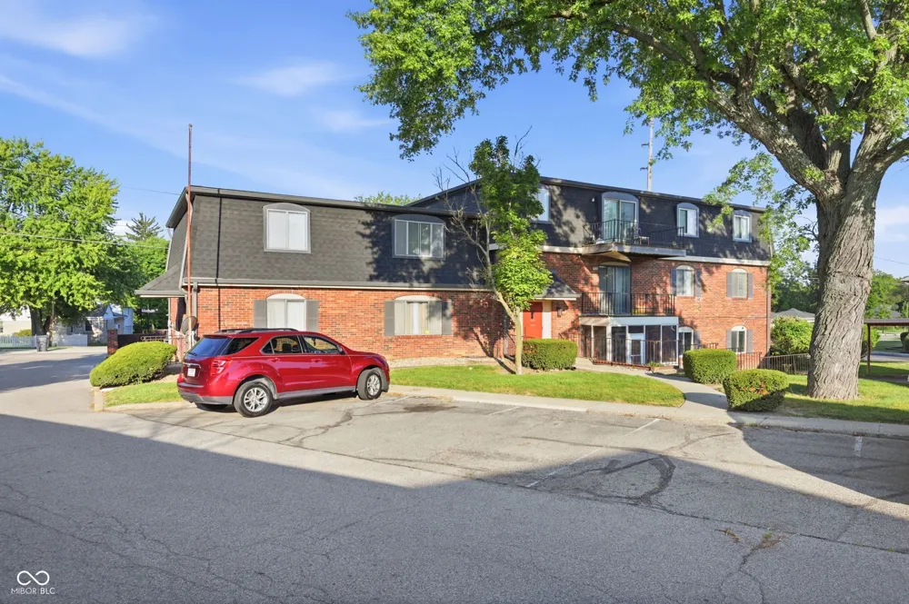 320 Elmead Court #2001 Greenwood, IN 46142