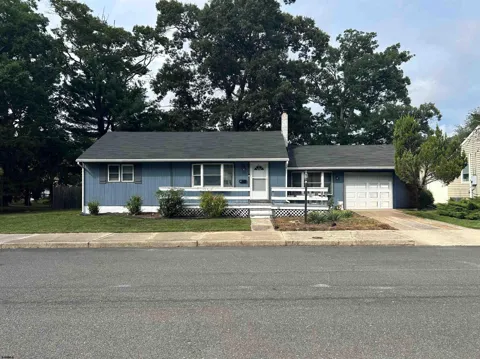 6 Locust Ave