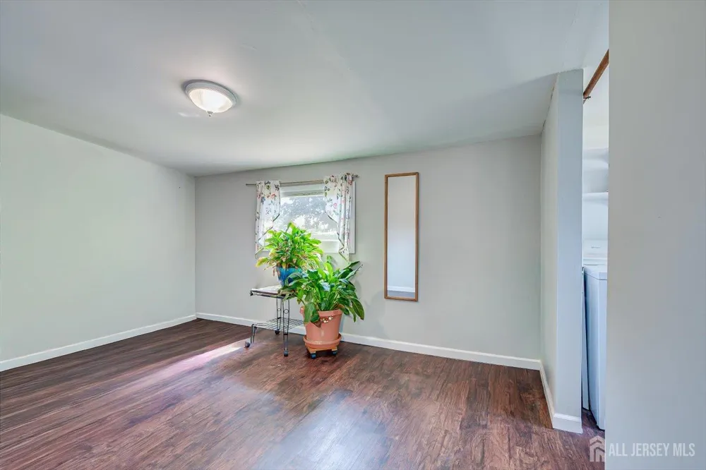 37 Kate Terrace Piscataway, NJ 08854