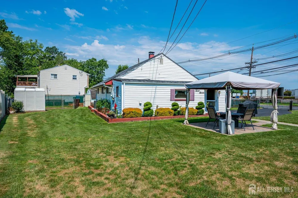 37 Kate Terrace Piscataway, NJ 08854