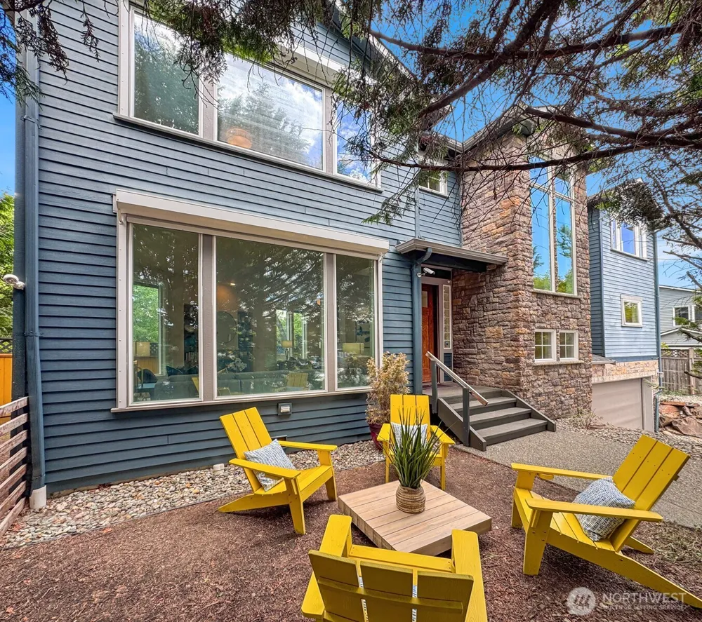 4600 Green Lake Way Seattle, WA 98103