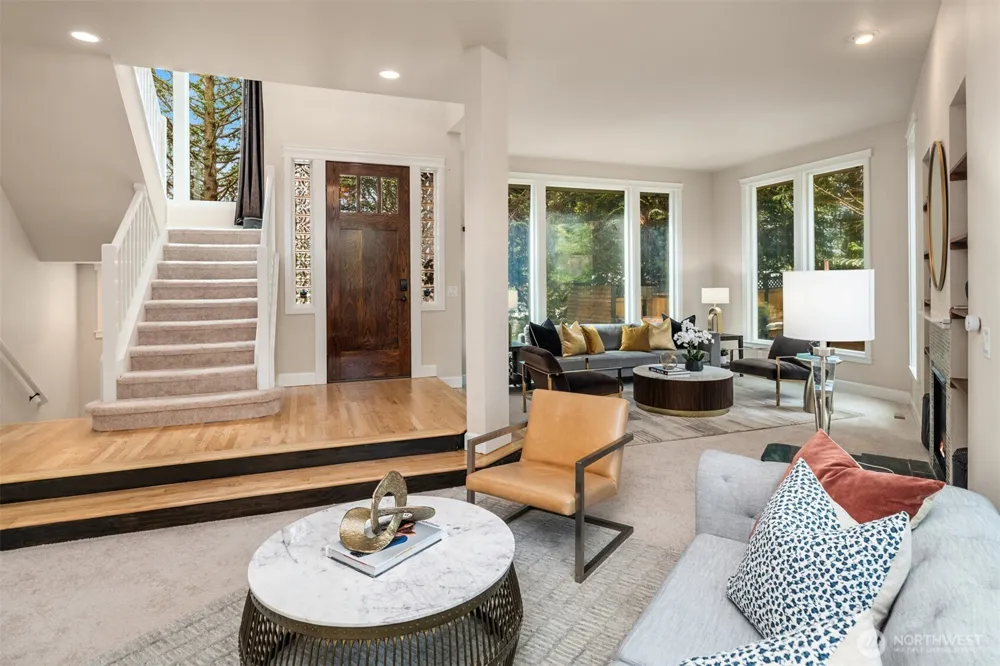 4600 Green Lake Way Seattle, WA 98103