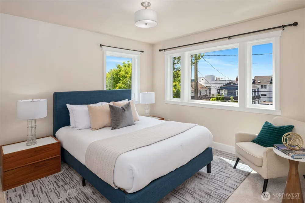 4600 Green Lake Way Seattle, WA 98103