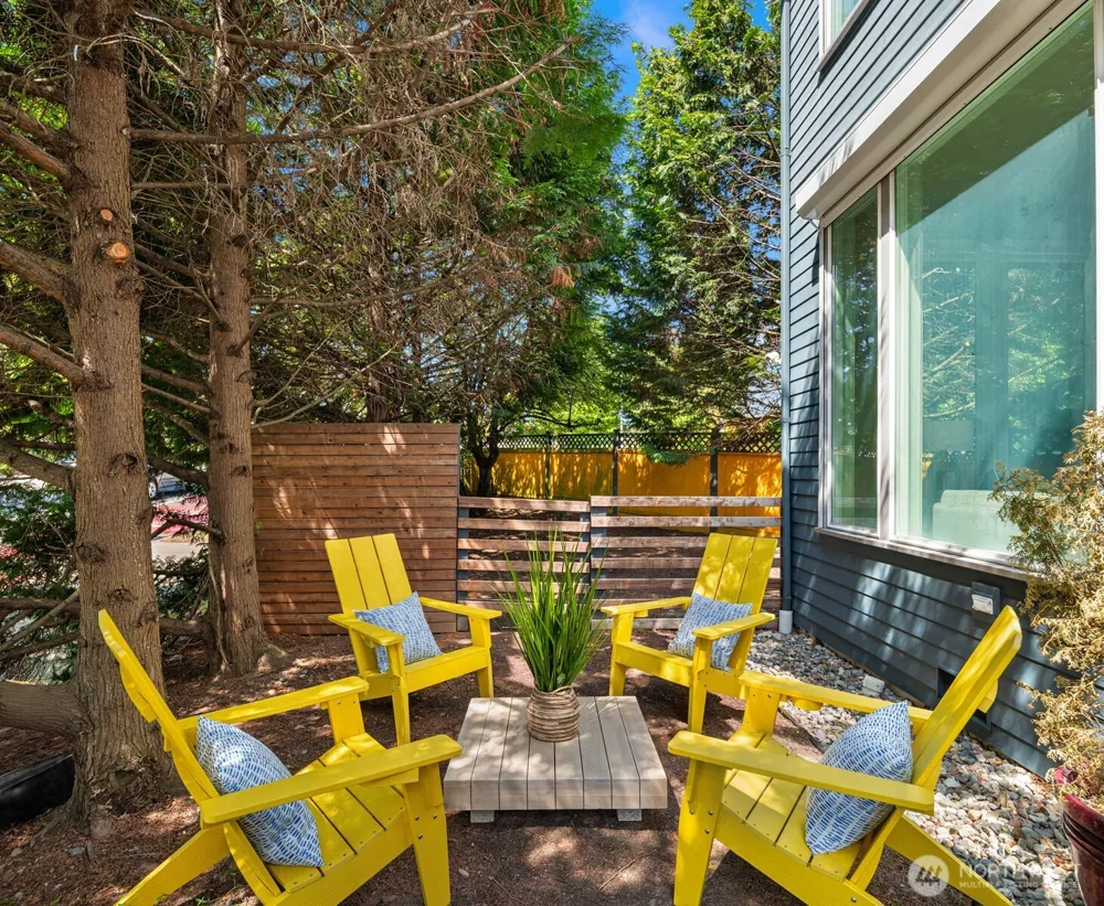 4600 Green Lake Way Seattle, WA 98103
