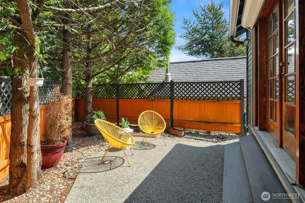 4600 Green Lake Way Seattle, WA 98103