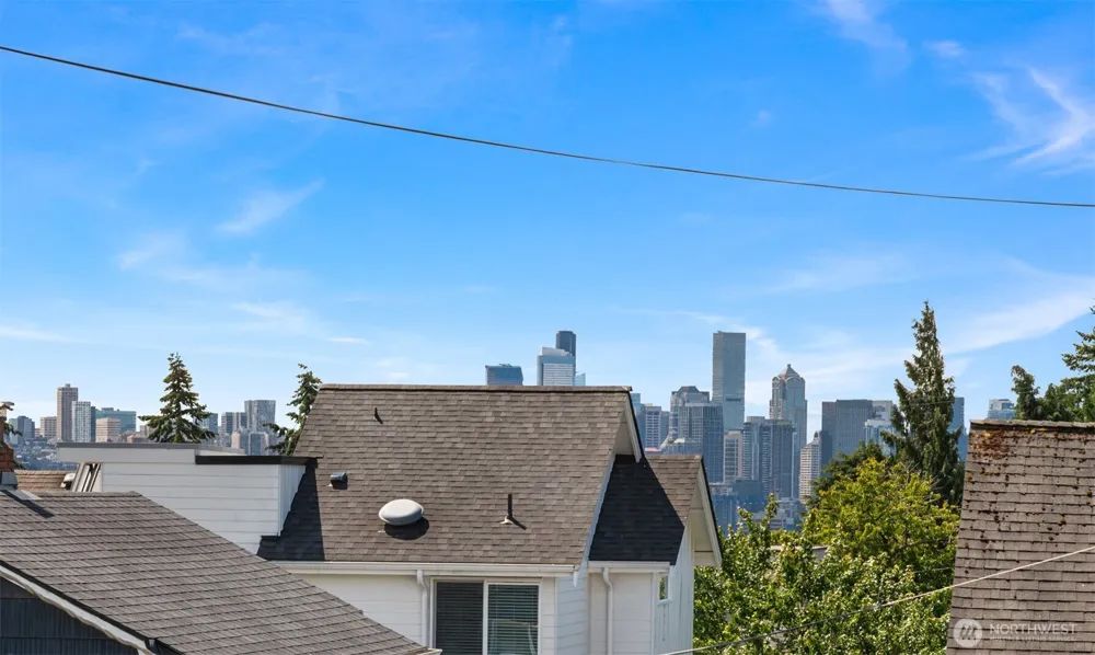 4600 Green Lake Way Seattle, WA 98103