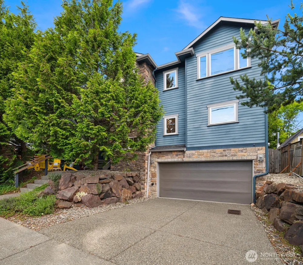 4600 Green Lake Way Seattle, WA 98103
