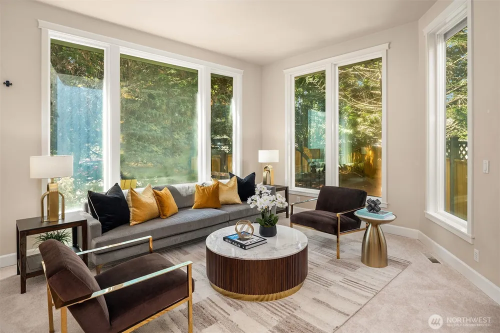 4600 Green Lake Way Seattle, WA 98103