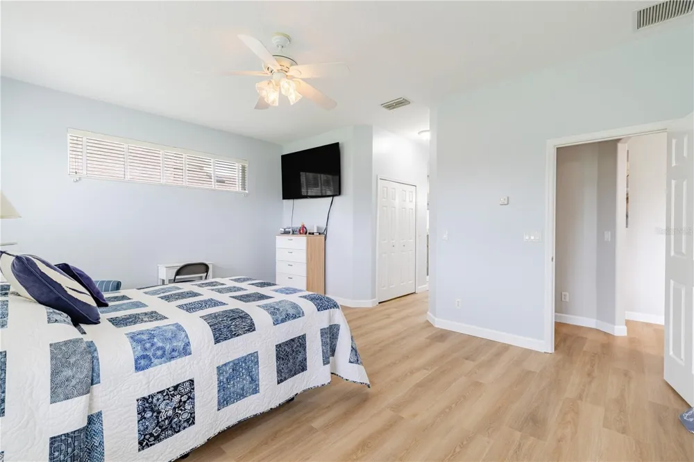 3347 SARATOGA DRIVE Tavares, FL 32778