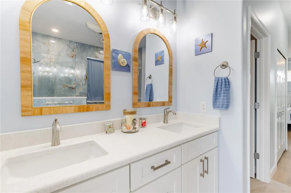 3347 SARATOGA DRIVE Tavares, FL 32778