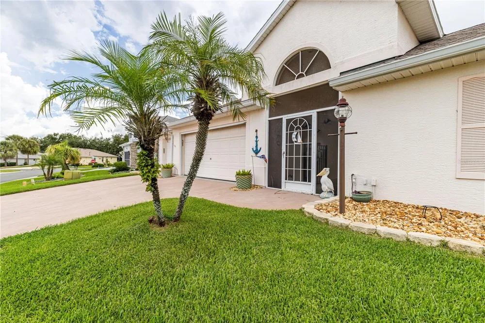 3347 SARATOGA DRIVE Tavares, FL 32778