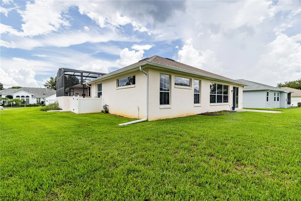 3347 SARATOGA DRIVE Tavares, FL 32778