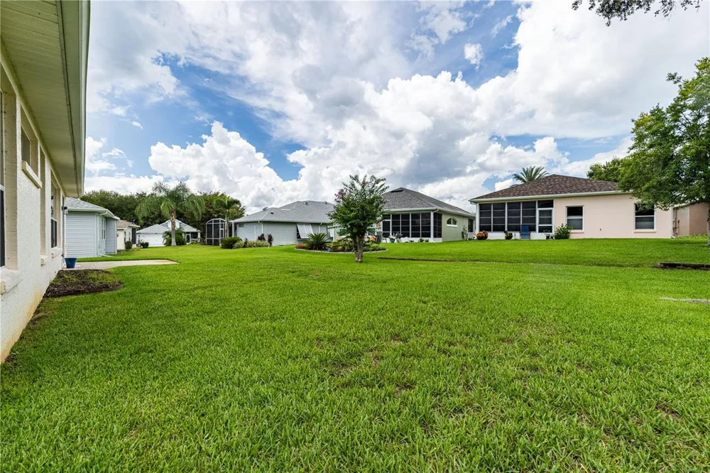 3347 SARATOGA DRIVE Tavares, FL 32778