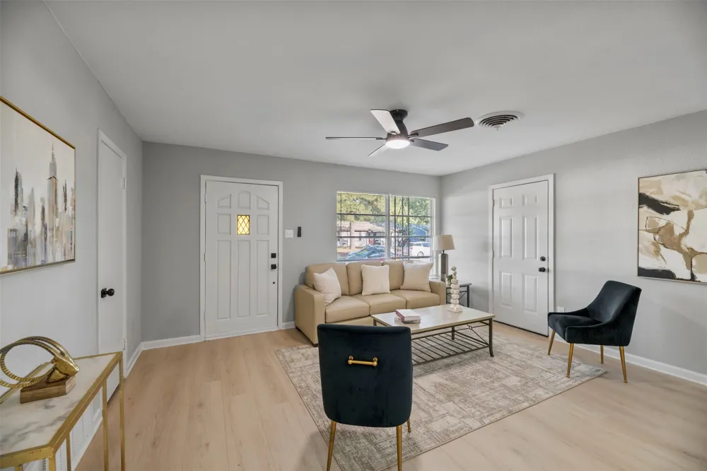 414 Freestone Drive Euless, TX 76039