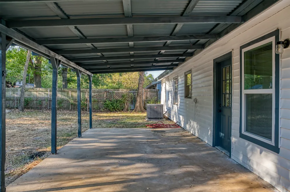 414 Freestone Drive Euless, TX 76039