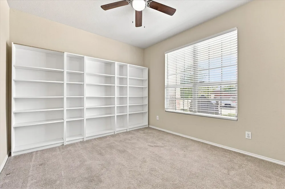 2113 Danibelle Drive Heartland, TX 75126