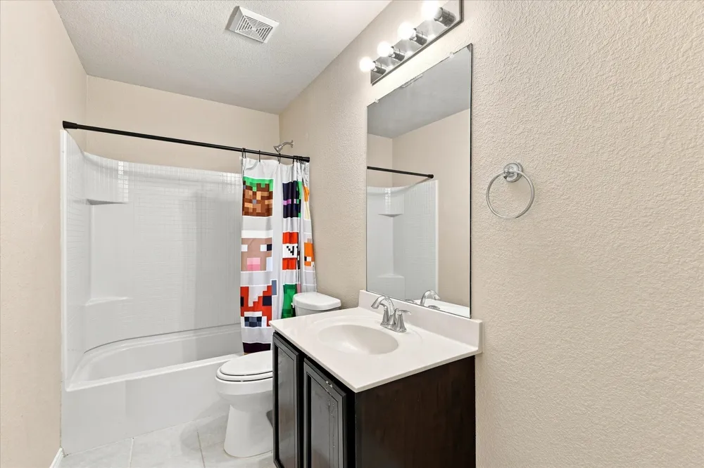 2113 Danibelle Drive Heartland, TX 75126