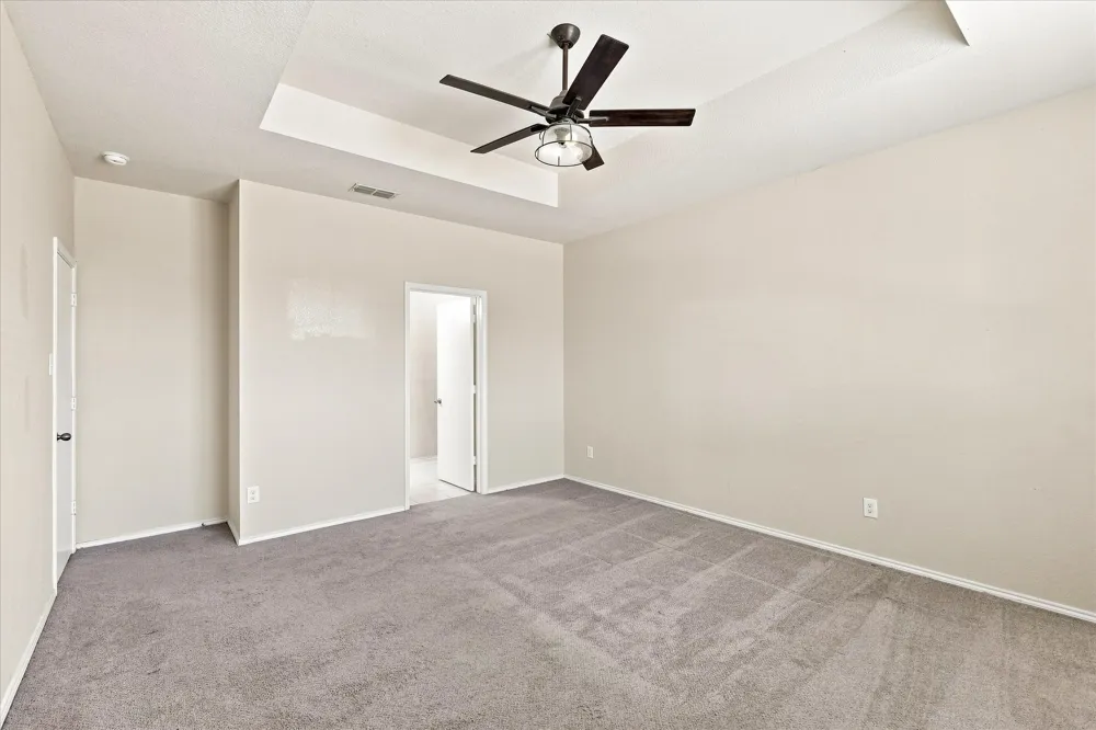 2113 Danibelle Drive Heartland, TX 75126