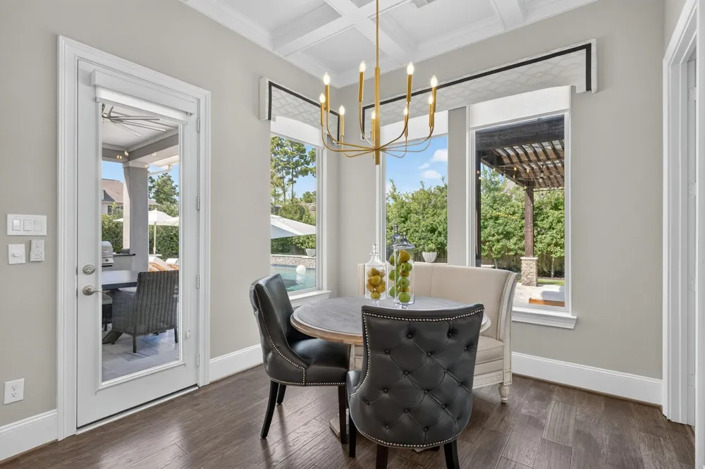 202 S Thatcher Bend Circle The Woodlands, TX 77389